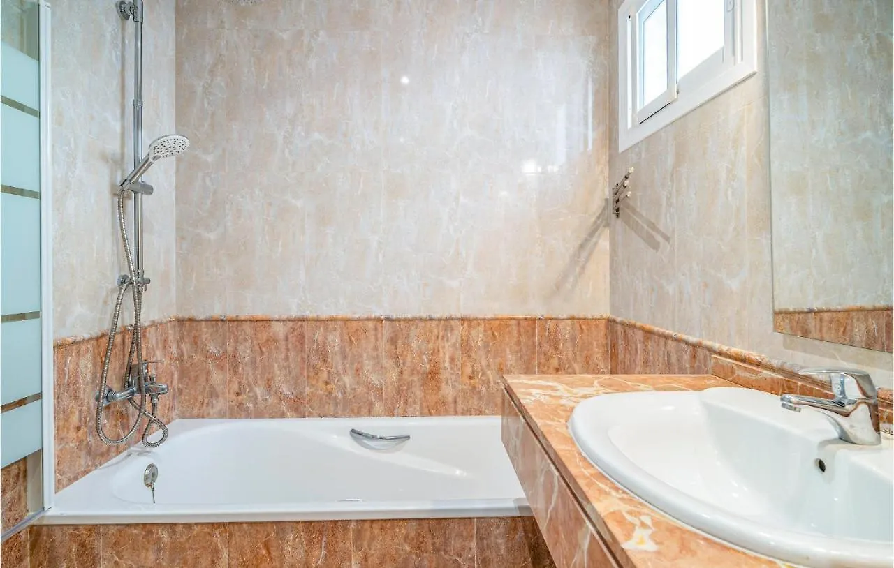 Nice Home In Benalmádena